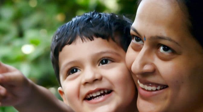 मूल दत्तक कसं घ्यावं ? त्यासाठी काय प्रक्रिया असते ? कोणालाही मूल दत्तक घेता येतं का ?