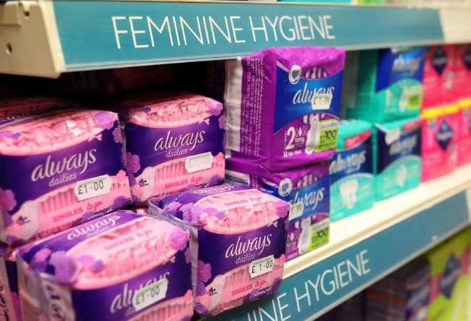 सॅनिटरी पॅड्स मोफत वाटणारा स्कॉटलंड हा जगातला पहिला देश ठरला!!
