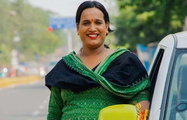 तृतीयपंथीयांचे शिलेदार: भेटा भारतातील पहिल्या तृतीयपंथीय कॅब ड्रायव्हरला!!