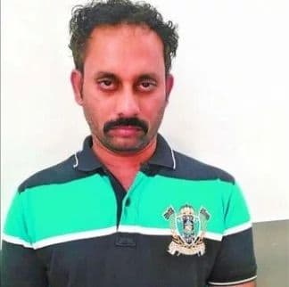 या माणसाला आहेत ३५० गर्लफ्रेंड्स...वाचा कोण आहे हा !!!