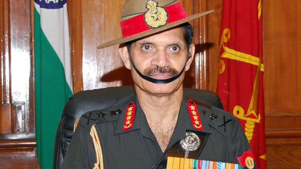 भारतीय सेनेच्या प्रमुखांच्या हॅटचा पट्टा ओठांखाली का असतो ? उत्तर लपलंय थेट इंग्रजांच्या काळात !!