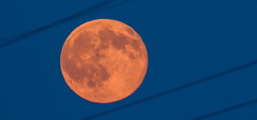 आज होतंय छायाकल्प चंद्रग्रहण...जाणून घ्या याविषयी सर्वकाही