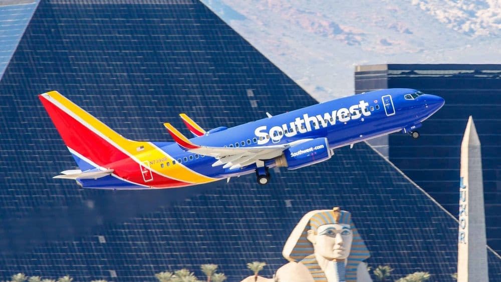 साऊथवेस्ट एअरलाईन्सचा पंचसूत्री कार्यक्रम! नवीन व्यावसायिकांसाठी उत्तम पाठ!!