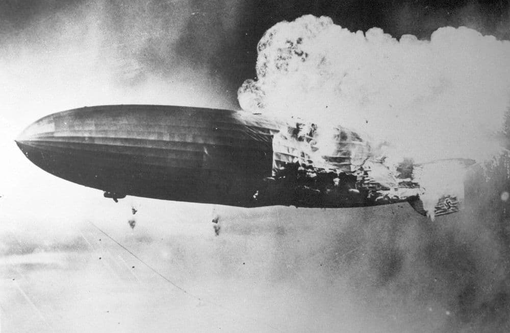 हा अपघात झाला आणि विमानसेवेला पर्यायी सेवा कधी येऊ शकली नाही...हेडेनबर्ग अपघातात नेमकं काय घडलं?