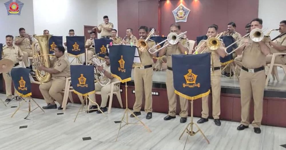 खाकीतले कलाकार आणि त्यांचा खाकी स्टुडिओ बँड!! त्यांची किती गाणी ऐकली आहेत?