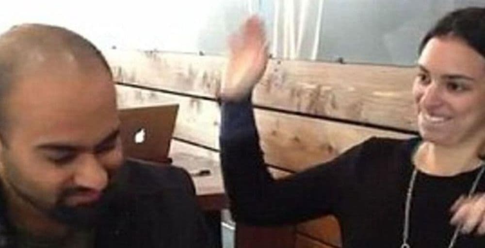 नोकरी अश्शी हवी!फेसबुकपासून दूर ठेवण्यासाठी चक्क थप्पड मारायची पण नोकरी मिळू शकते ?