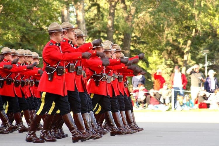 ३. रॉयल कॅनडियन माउंटेड पोलीस, कॅनडा