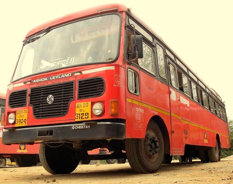 एस. टी.ची ७३ वर्षें पूर्ण !!