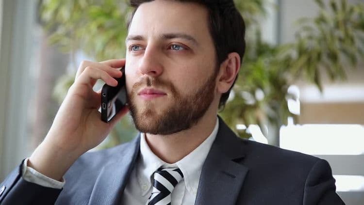 ५. इंटरनेट वापरताना किंवा फोनवर बोलताना मोबाईल गरम झाला तर त्याचा वापर लगेचच थांबवा. कव्हर काढून त्याला थंड होऊ द्या.