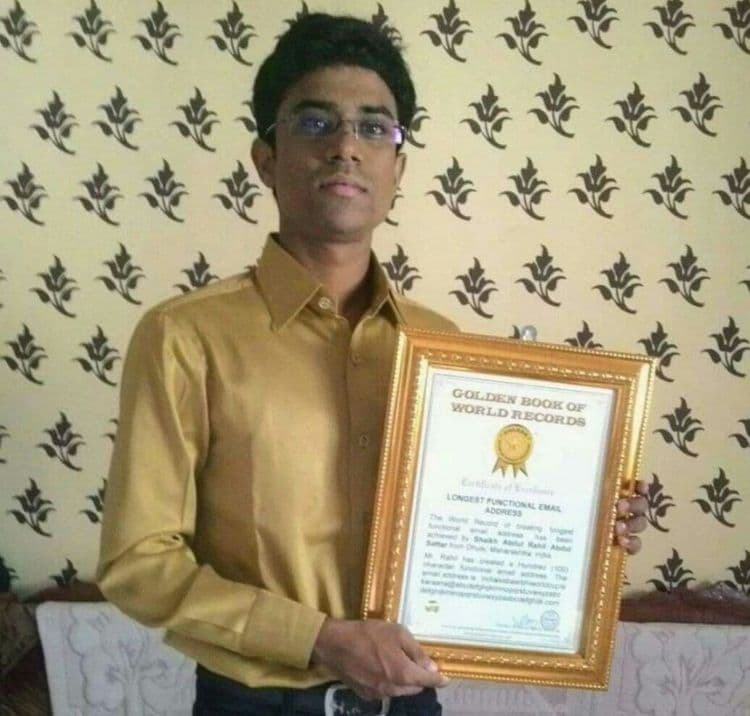 ११. जगातला सर्वात लहान लांबलचक आणि सर्वात छोटा ईमेल आयडी तयार करण्याचा रेकॉर्ड