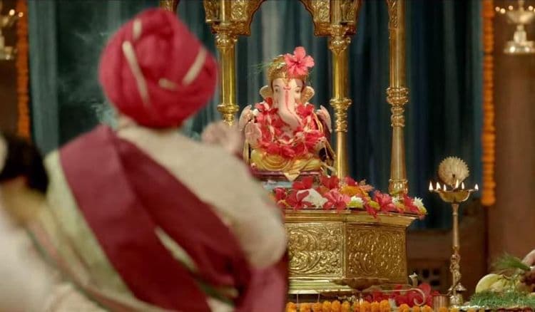 गणेशोत्सव स्पेशल : बाप्पाची गाजलेली १० मराठी गाणी....यातलं तुमचं आवडतं कोणतं ?