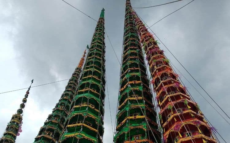 कडेगांवचा आगळावेगळा मोहर्रम...हा कदाचित महाराष्ट्रातला हिंदूंनी साजरा केलेला एकमेव मोहरम असेल !!