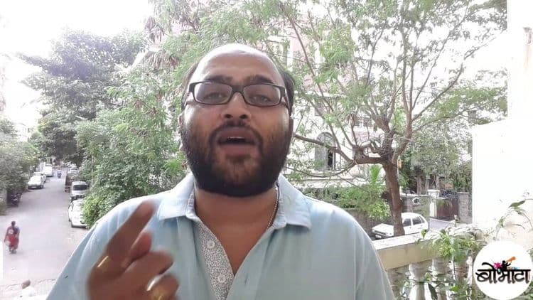 मेरे नजरीयेसे: - 2 मुक्ता बर्वे आणि अजय पूरकर यांच्या 'कोड मंत्र' चे नाट्यावलोकन