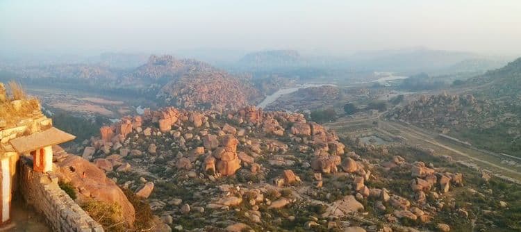 ४. मातंगा हिल