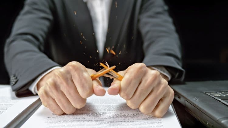 5) राग आल्यावर स्वत:वरील कंट्रोल सोडू नये...