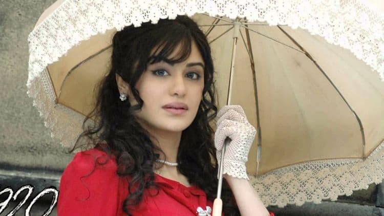 झालर लावलेली छत्री