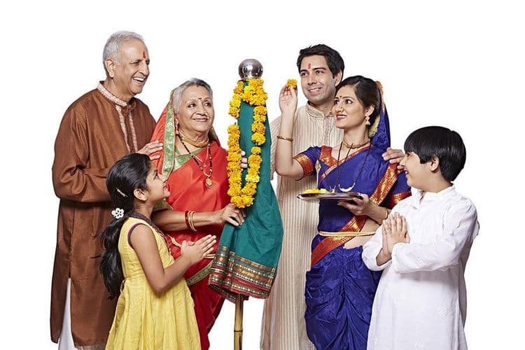 १०. आता अपण बघू या कमर्शिअल मॉडेलींग म्हणजे काय?