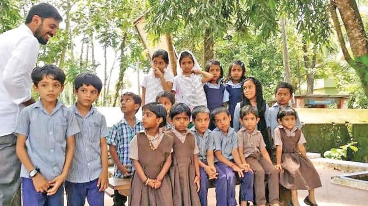 ३. जुळ्यांचे गाव कोडिनि, केरळ