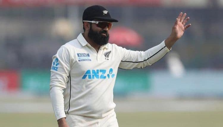 मुंबईच्या एजाजने न्यूझीलंडकडून खेळून दहाच्या दहा विकेट घ्यायचा पराक्रम केलाय!! 