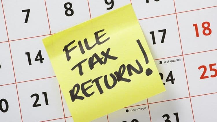 डिसेंबरमध्ये आहेत इन्कमटॅक्स रिटर्न, GST, ऑडिट आणि हयातीचा दाखल्या देण्याच्या अंतिम मुदती!! तपशील वाचून घ्या!