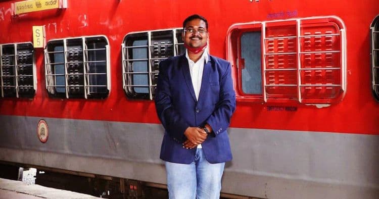 चला भेटूया रेल्वे उद्घोषणांमागचा अटॉमेटेड आवाज काढणाऱ्या श्रावण अदोडेना