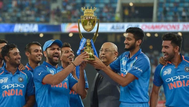 आशिया चषक २०२२ स्पर्धेत हे ३ खेळाडू ठरु शकतात भारतीय संघासाठी ट्रंप कार्ड!! स्वताच्या हिमतीवर जिंकून देतील जेतेपद...
