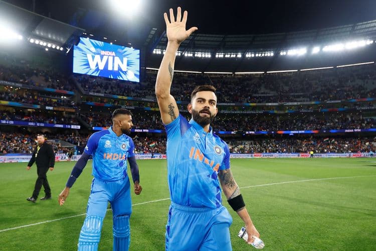 विराटने ८२ धावांची खेळी करत मोडले अनेक रेकॉर्डस्!! पाहा रेकॉर्डस्ची संपूर्ण यादी...