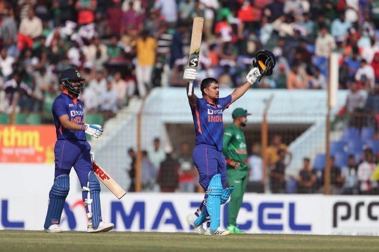 खेळी एक विक्रम अनेक! दुहेरी शतक झळकावणाऱ्या ईशानने हे मोठे विक्रम केले आपल्या नावे..