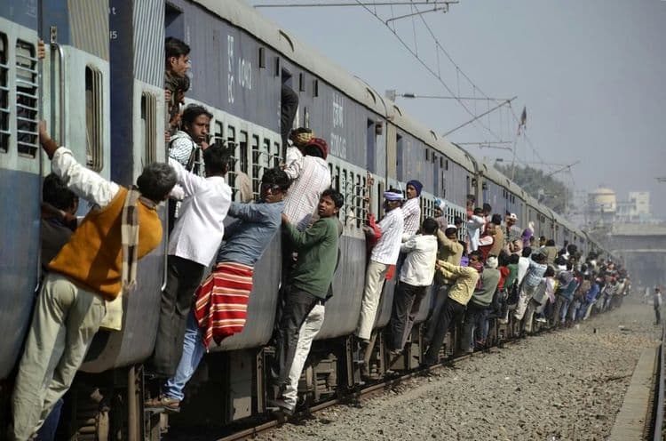 टॉयलेटला जाता आलं नाही म्हणून मिळाली ३० हजार रुपये भरपाई !! 