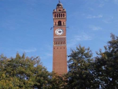 ३. हुसैनाबाद क्लॉक टॉवर, लखनऊ