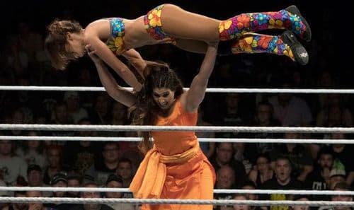 व्हायरल व्हिडीओ: ही आहे WWE च्या आखाड्यात उतरणारी पहिली भारतीय महिला कविता देवी