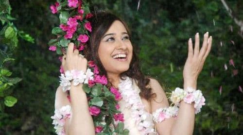 १. चांदण्यातलं डोहाळजेवण