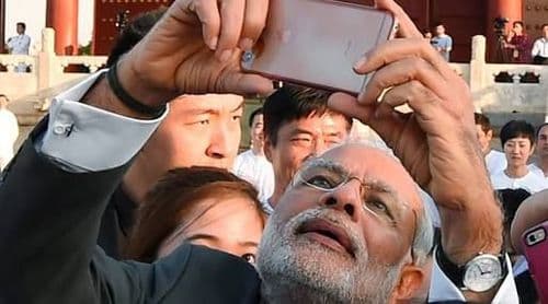 नॅशनल सेल्फी डे : 10 टिप्स ज्या तुम्हाला देतील सर्वोत्कृष्ट सेल्फी!