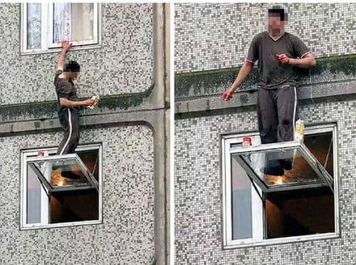 १२. आधी हा सर्कसमध्ये होता वाटतं...