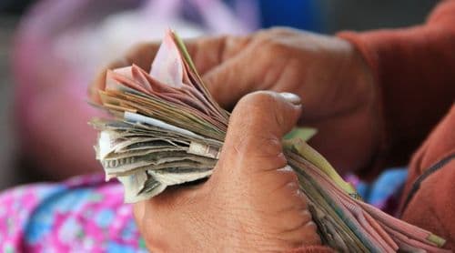 तर वाचकहो,  आधी समजून घेऊ या 'हवाला' म्हणजे नक्की काय? 