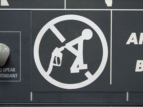 ८. शब्दांच्या पलीकडले...