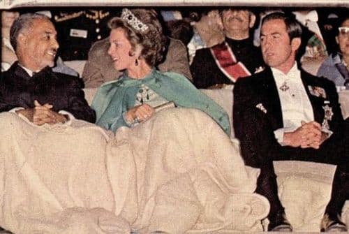 पाहुणे :