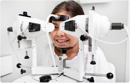 तिरळेपणाचे निदान