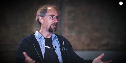 ७) ॲडम बॅक