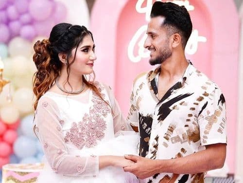 ४) हसन अली