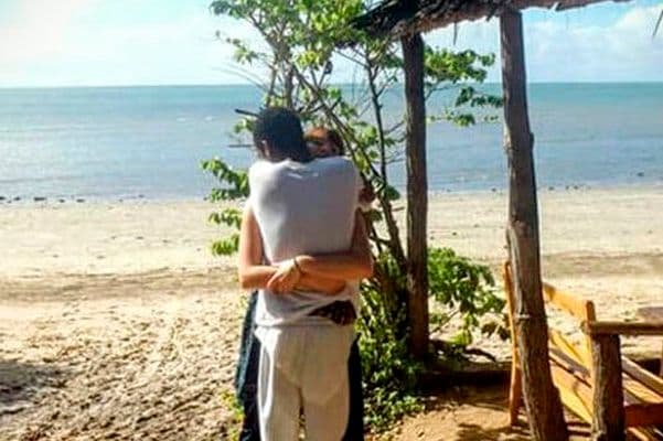 या फोटोने सोशल मिडिया का चक्रावलाय ? पाहा बरं या फोटोत असं काय आहे ते !!