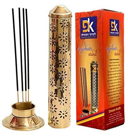 ११. उदबत्तीघर, दिवा किंवा छोटे चौरंग