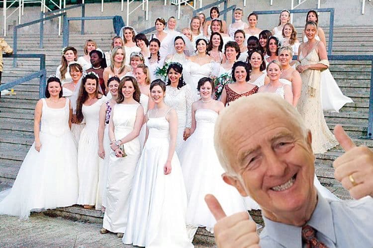 तिच्या तेवीसाव्या आणि त्याच्या एकूणतिसाव्या लग्नाची गोष्ट-अशीही असते एका लग्नाची गोष्ट