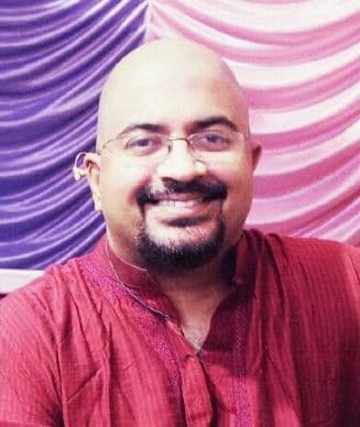 11) अंबर हडप