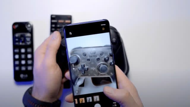 सावधान! वनप्लसच्या या फोनमध्ये आहे कपडे आणि प्लॅस्टिकच्या आरपार बघणारा एक्स-रे कॅमेरा!! 