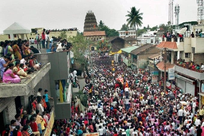 गणपती बाप्पा मोरया:  १७७९ पासून चालत आलेला तासगांवचा रथोत्सव. तुम्ही कधी पाह्यलाय का? 