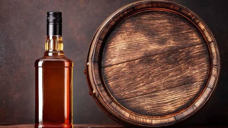 २५० वर्षे जुनी दारू तब्बल इतक्या मोठ्या किमतीला विकली गेली आहे!!