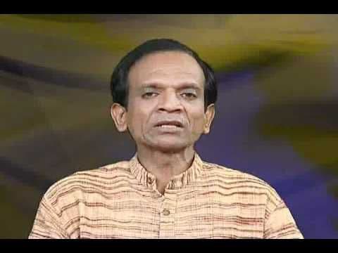 ज्यांच्या शिफारसीवरून ५००आणि १०००रूपयांच्या नोटा बंद केल्या,  हे अनिल बोकील आहेत तरी कोण ?