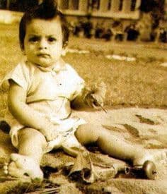 आणि हे आहेत आपले रोमान्स किंग, बादशाहों के बादशाह-शाहरुख खान 