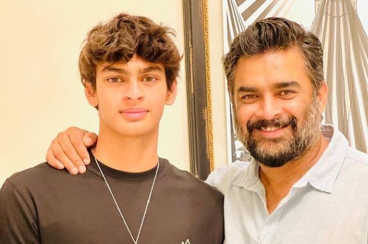 केवळ स्विमिंग मुळेच नव्हे तर 'या' कारणामुळे देखील वेदांत माधवन जगासमोर ठरतोय आदर्श